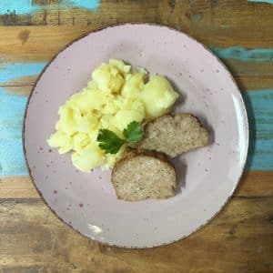 Dieta: Vepřová sekaná, brambory - trvanlivost do 16.10.2026